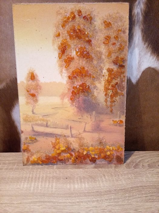 Продам картину с отделкой янтаря