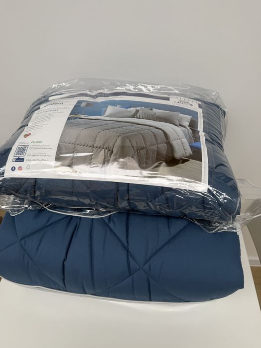 Caleffi kołdra dwuosobowa narzuta na łożko 260x265cm niebieska Włoska