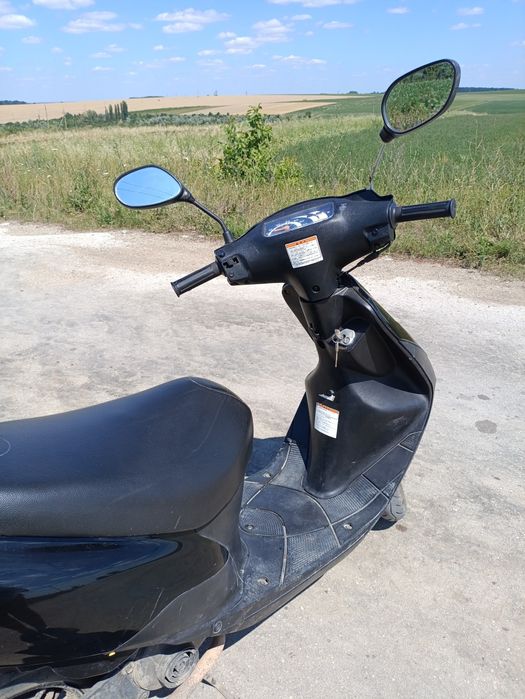 Продам скутер Suzuki