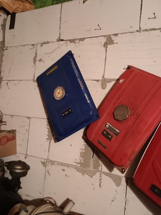 Продам бензобаки