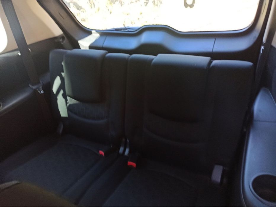 Авто Мазда 5  2007 рік