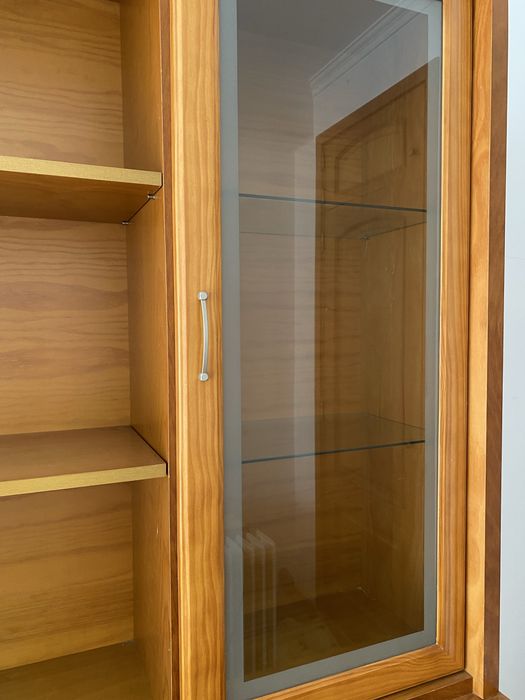 Móvel de Sala / Aparador em Pinho Maciço – Como Novo