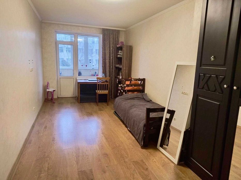 Продаж 3К з ремонтом  Обухів вул.Академічна 104 м2