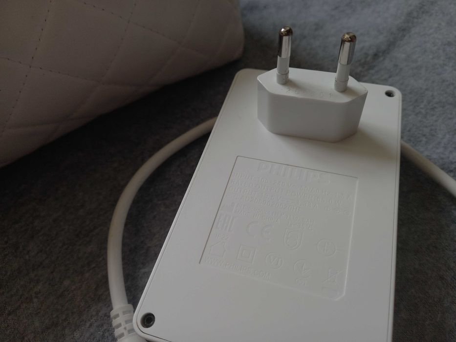 Фотоепілятор Philips Lumea Prestige