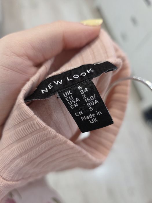 Body bez rękawów prążkowane XS new look
