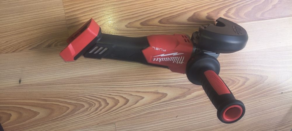 Szlifierka kątowa Milwaukee  M 18 FSAG125X