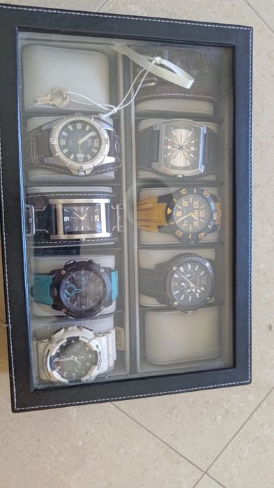 Vendem - se relógios