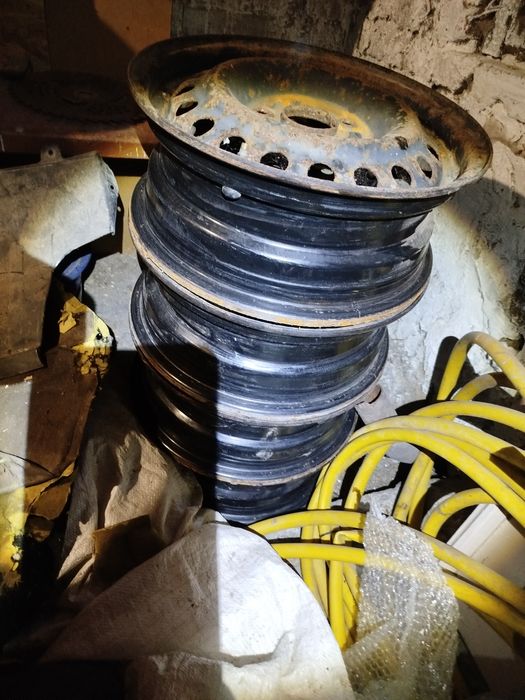 Диски на15 * 5.114,3 Волинь , москвич, без камерка