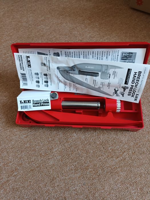 Матрицы для релоадинга 9мм + пресс переносной