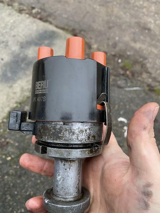 Оригінальний трамблер golf 3/vento 1.8