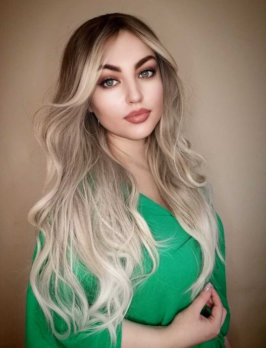 Peruka blond popielaty długa grzywka włosy jak naturalne