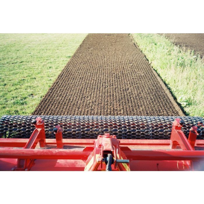 Usługi glebogryzarką separcyjną.