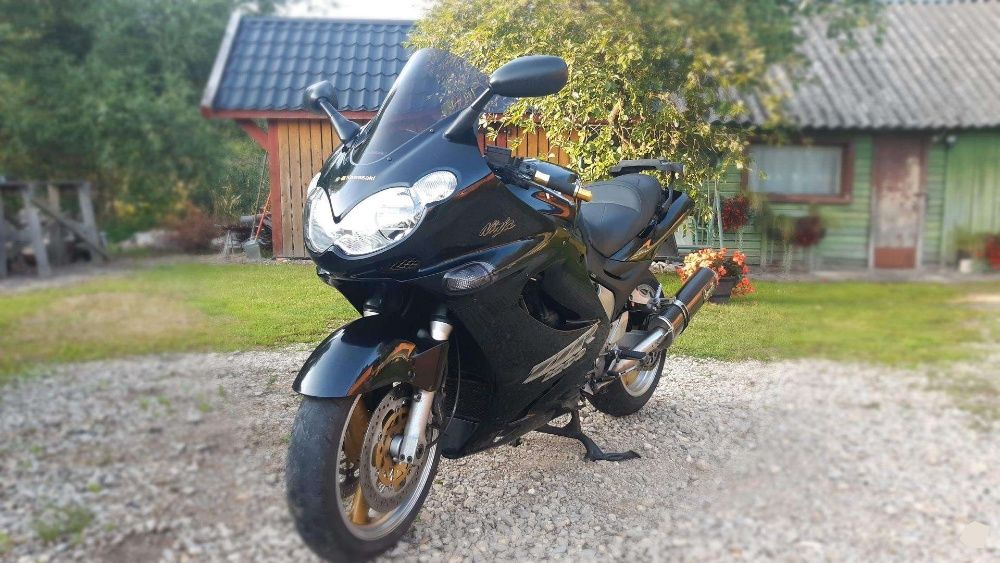 Продажа KAWASAKI ZZ-R1200, 2002 г., 47954 км., черный (Киев, Украина)
