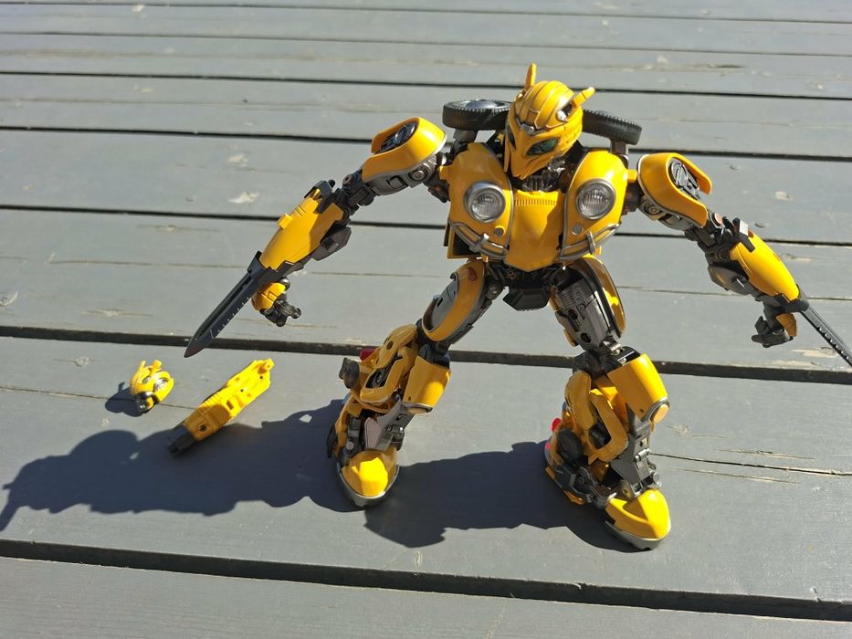 Bumbolbee CE-01 figurka kolekcjonerska