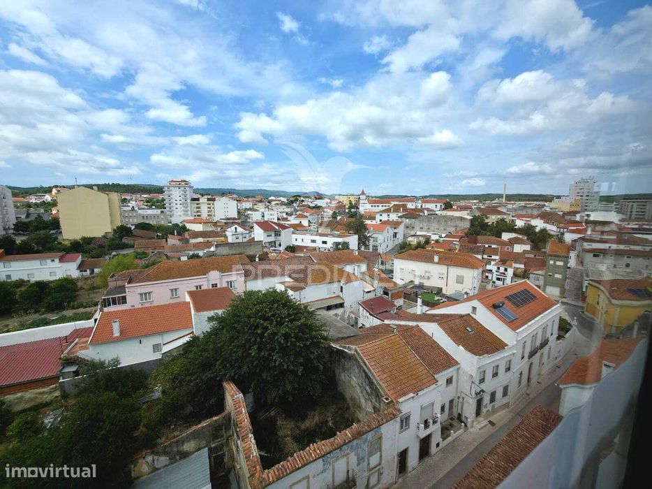 Apartamento T3 centro de Rio Maior
