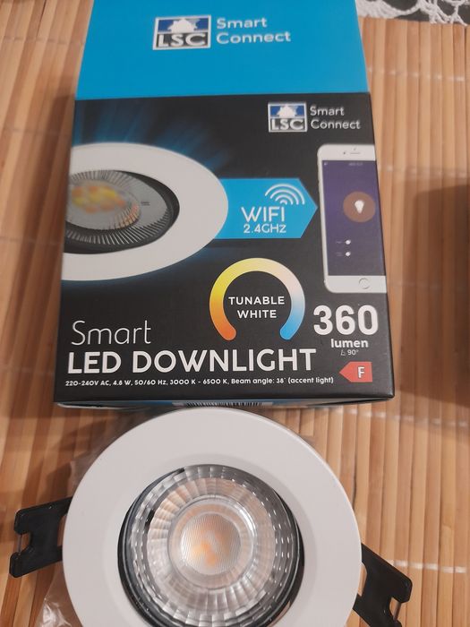 Oprawa ustawna z żarówką Led Gu10 biała