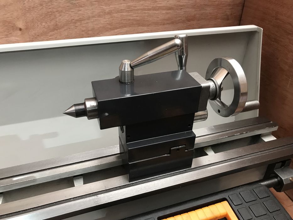 Токарний верстат ARDOTECH WM210V*800мм, 1100W (вал 14 мм) ТВ