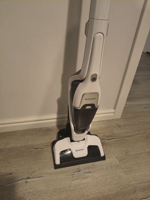 Odkurzacz pionowy bezprzewodowy Silvercrest 2w1