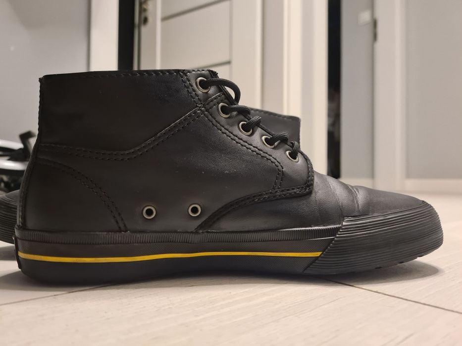 Dr. Martens eason canvas
