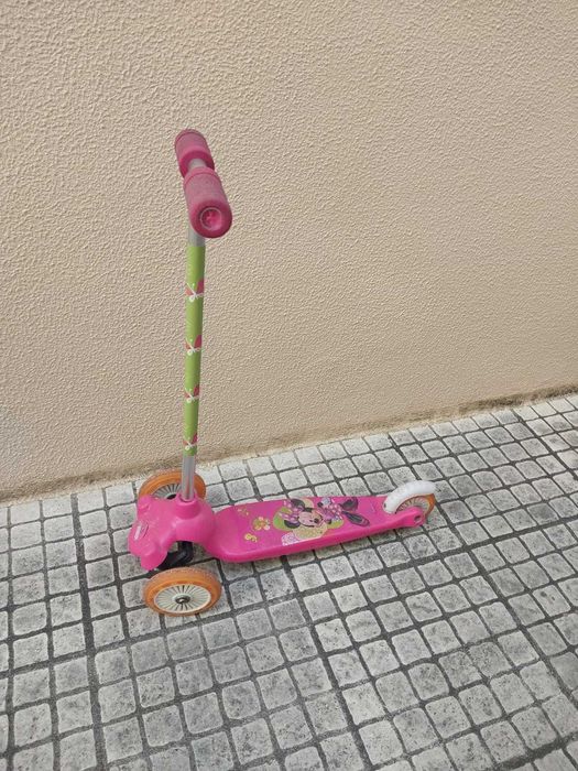 Trotinete Infantil 3 Rodas Minnie Mouse Disney