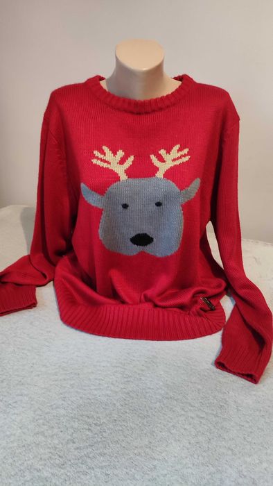 Sweter świąteczny z motywem renifera czerwony z długim rękawem
