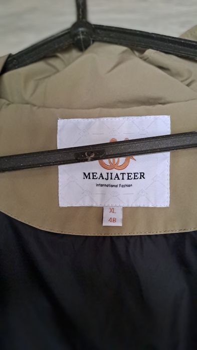 Продам жіноче пальто-тренч.