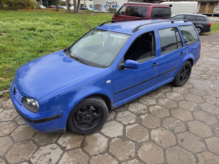 Vw Golf Kombi  2.0 Benzyna Hak Alufelgi