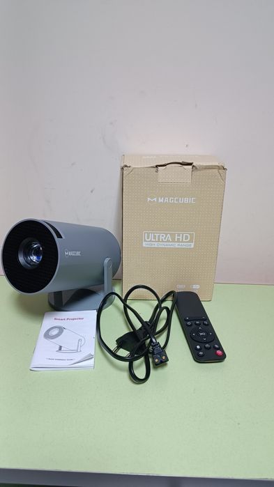 Продам Magicubic  HY300 Pro android 11