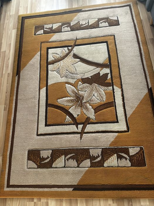Dywan  do pokoju  wymiary  160 x 220
