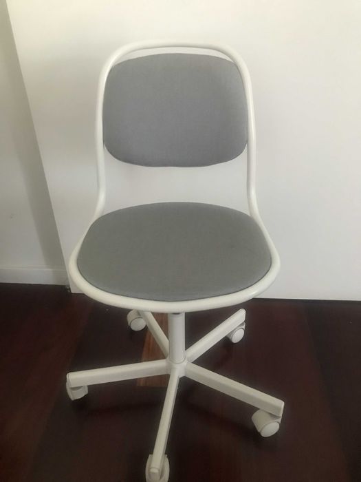 Cadeira para secretária de criança - IKEA