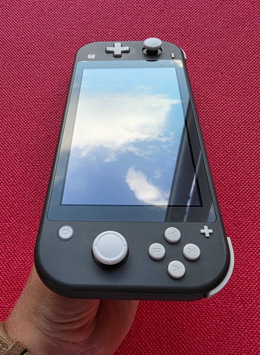 Nintendo switch lite + ігри, кп 64 гб