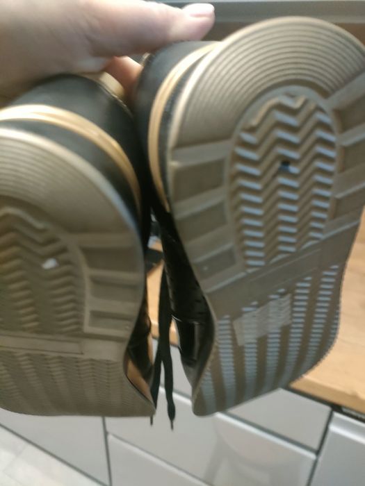 Sprzedam sneakersy damskie