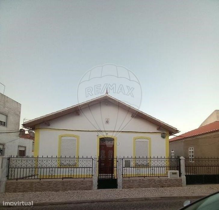 Moradia T4 para venda