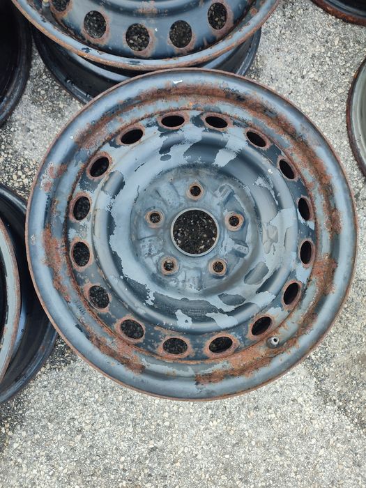 Komplet felg 15cali 5x114.3 6J et39 osadzenie 60.1