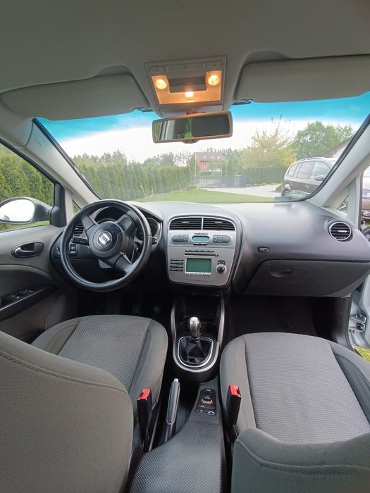 Seat Altea 2004 5-drzwiowy 1896 cm3