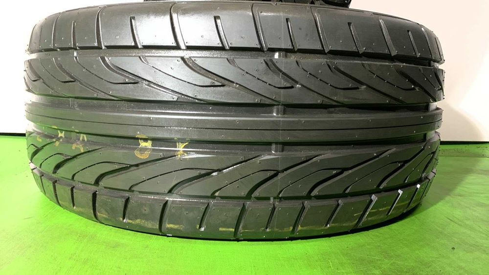 245/40/18 Dunlop DZ-101