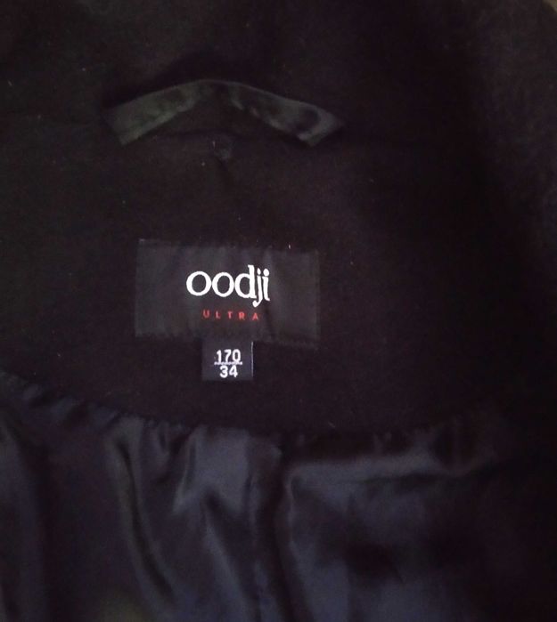 Пальто с кружевом Oodji