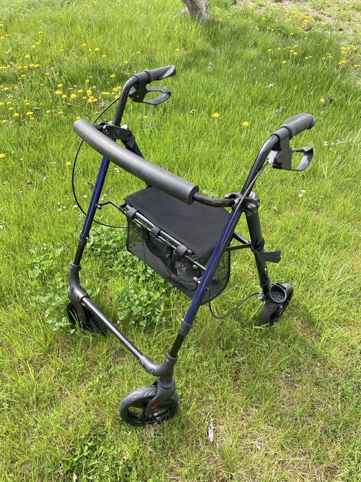 Podpórka rehabilitacyjna 4 kołowa aluminiowa