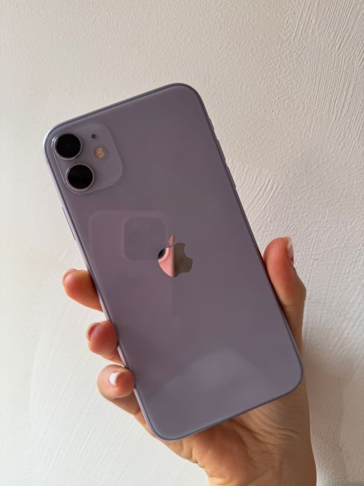 iPhone 11 128GB usado (roxo)