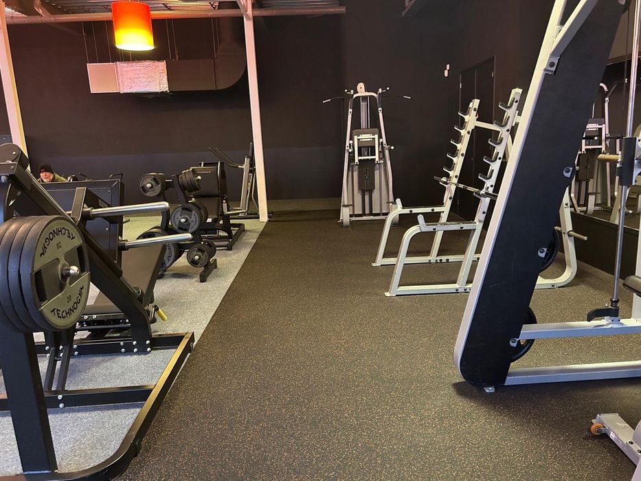 Комплект тренажерів precor та technogym