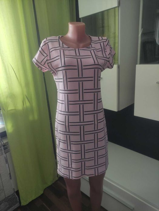 Платье женское. Розовое в клетку