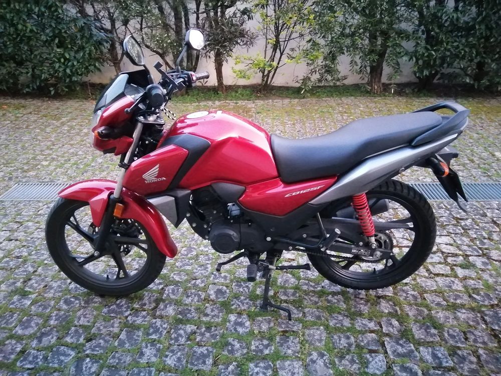 Honda CBF  JC84