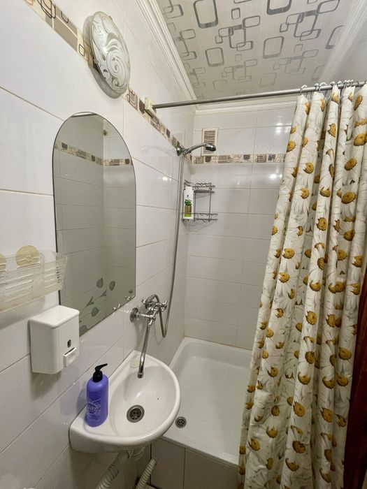 Квартира ОРЕНДА ПОДОБОВО ПОГОДИННО 1кімнатна соломяʼнка жд вокзал Київ