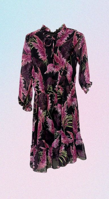 Платье цветастое шифоновое с поясом