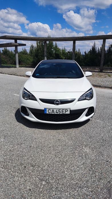Opel Astra GTC OPC 2.0 T