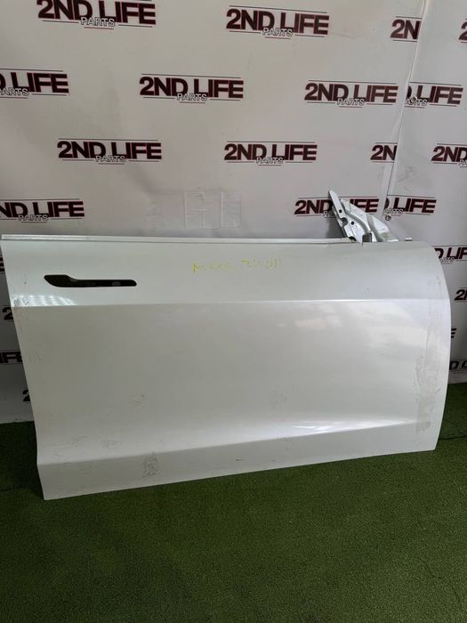 Продам двері на Tesla model 3 Highland