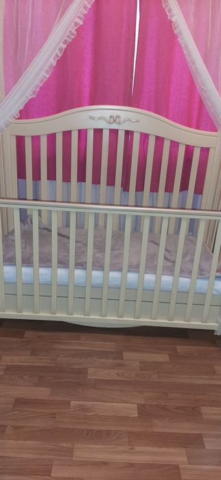Кроватка детская