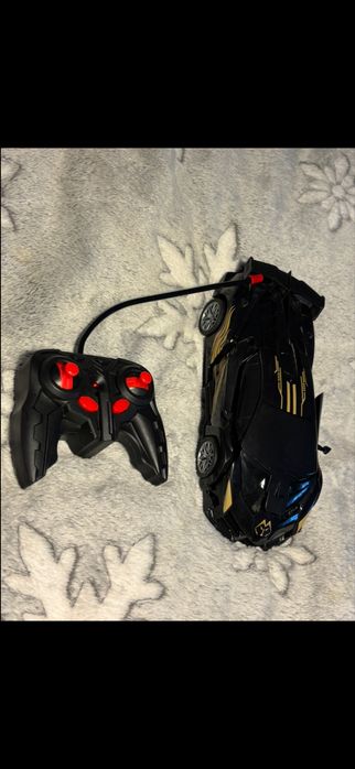 Samochód zdalnie sterowany na pilota Transformers