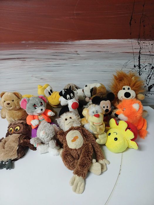 Peluches vários 13 unidades