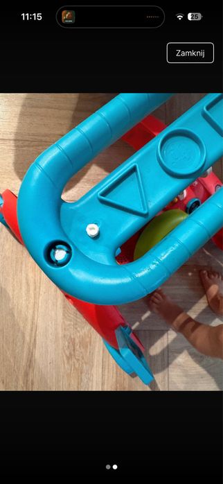 Jezdzik chodzik fisher price pchacz malego kierowcy auto